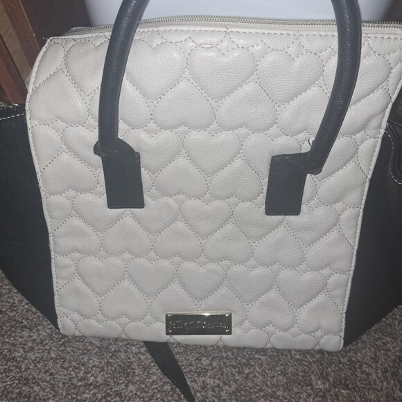 Selling my Betsy Jonesboro Hand Bag - Picture 1 of 2